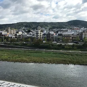 田鶴 旅館