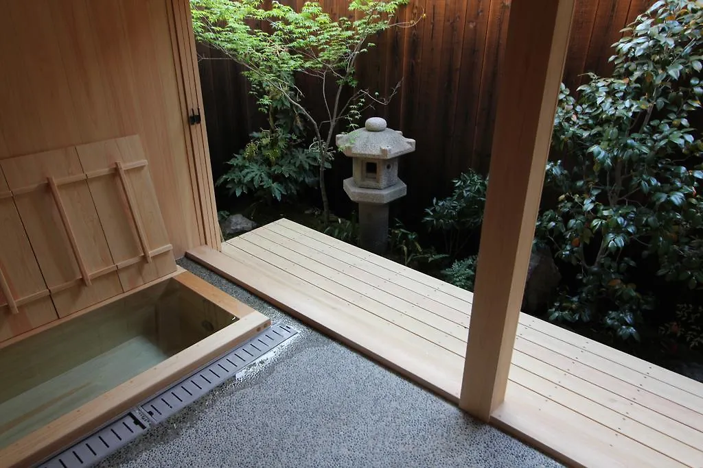 京都旅庵　然 京町家の宿
